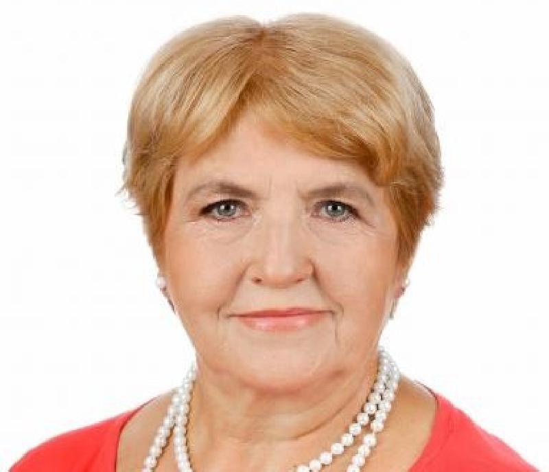 Pogodna Pani na emeryturze.
