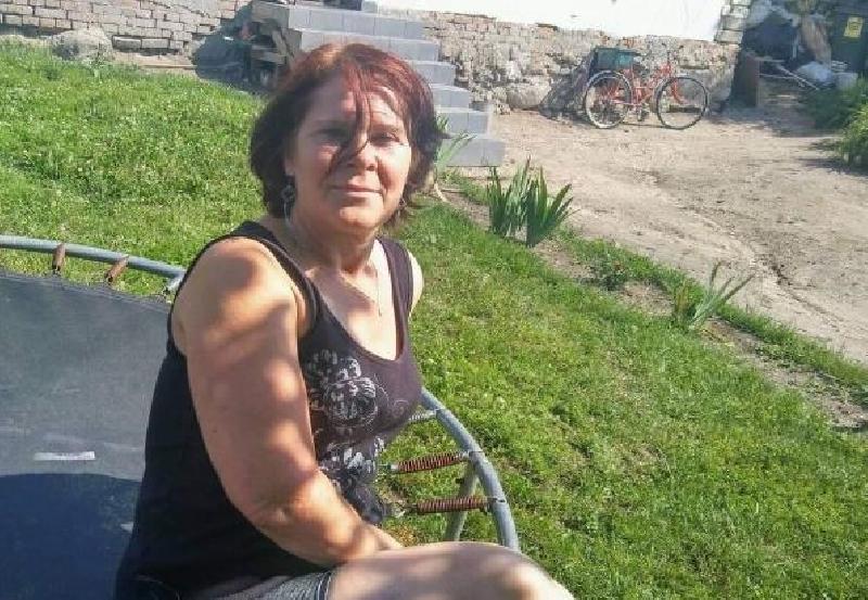 Normalna, spokojna kobieta do życia.