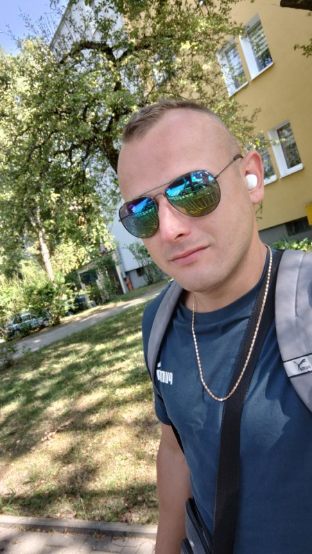 Darzę do celu. Nie zatrzymuje się jestem sobą .