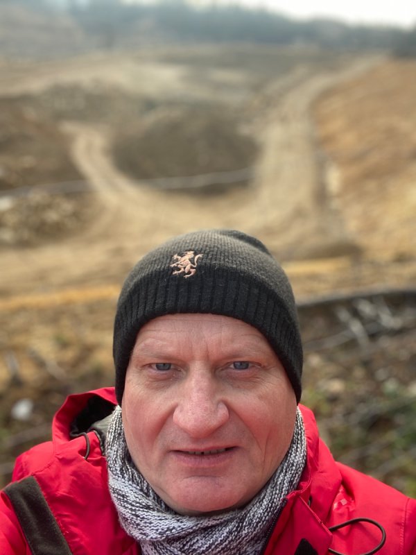 Poszukuje