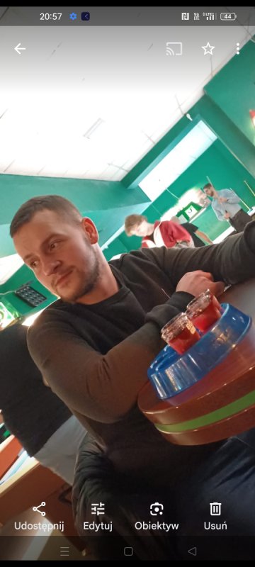 Poznam. Otwarty na każdą relację.