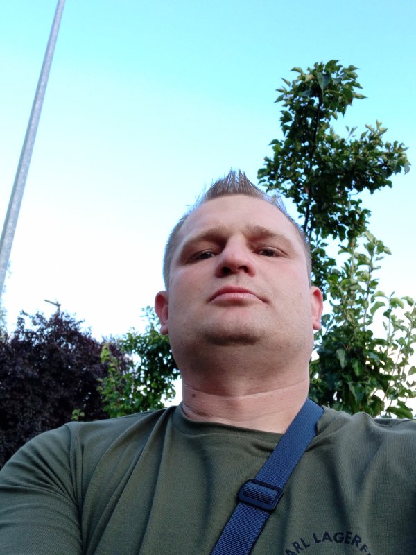 Samotny pozna kobiete