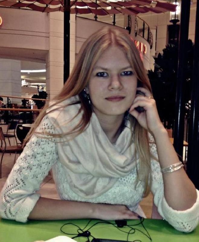 Wesoła, zaradna życiowo, normalna kobieta - 01 Wesoła, zaradna życiowo, normalna kobieta - 01