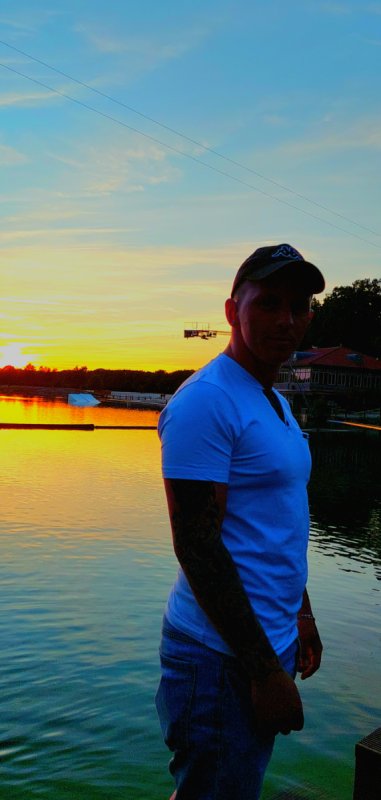 Szukamm dziewczyny wiernej i co ufa.