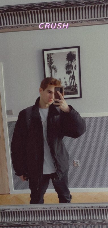 Pan szuka zabawy i sponsoringu