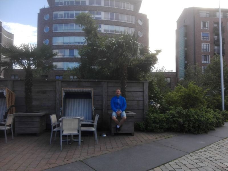 Zdecydowanej miłej kobiety. Powyżej 50lat