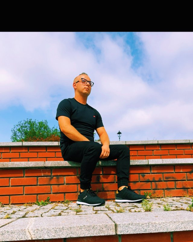 Poznam kobietę w wieku 30 40