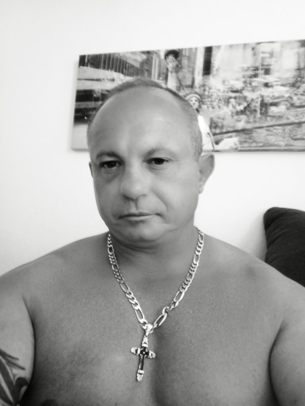 Foto 69f12db28eb71